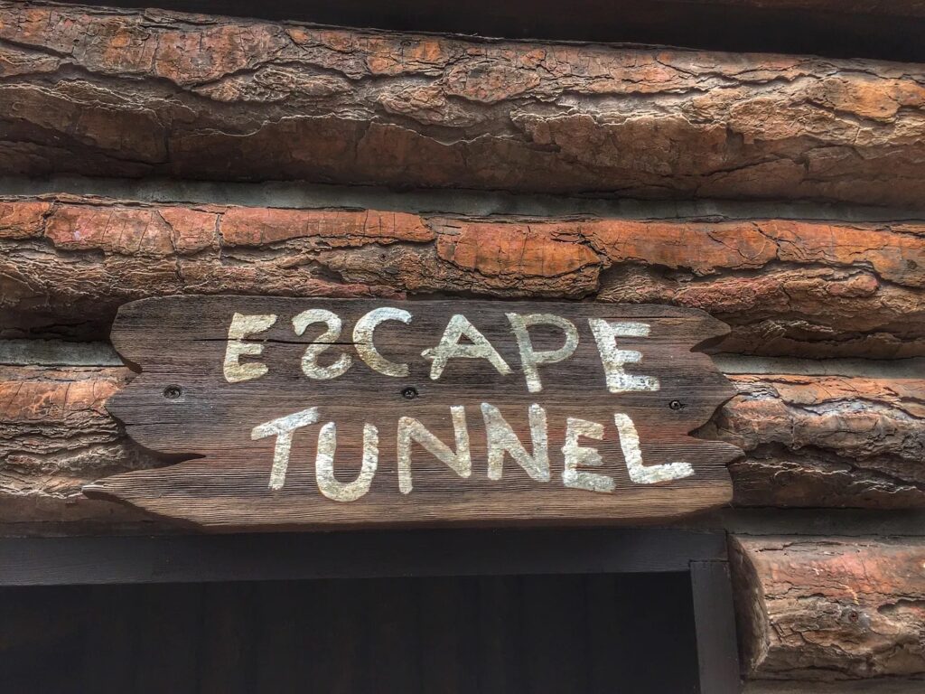 escape tunnel in fort langhorn on tom sawyer island at magic kingdom